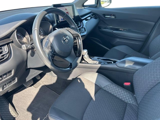 TOYOTA C-hr 1.8h trend e-cvt