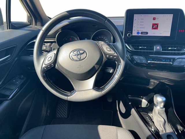 TOYOTA C-hr 1.8h trend e-cvt