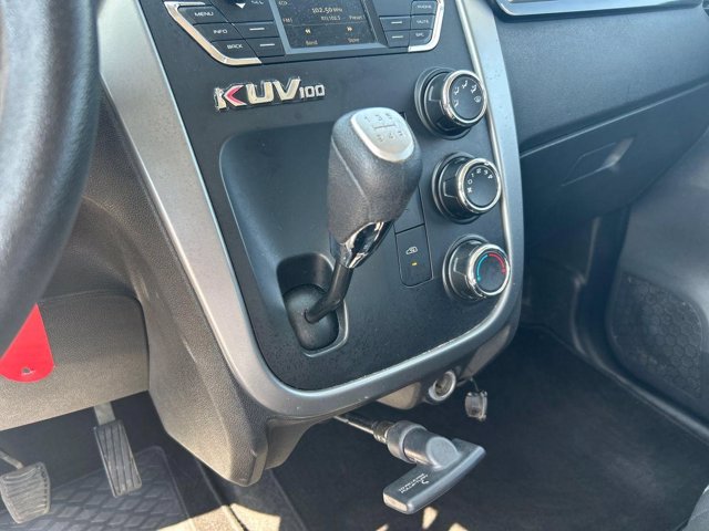 MAHINDRA KUV100 1.2 VVT K6+