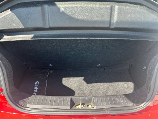 MAHINDRA KUV100 1.2 VVT K6+