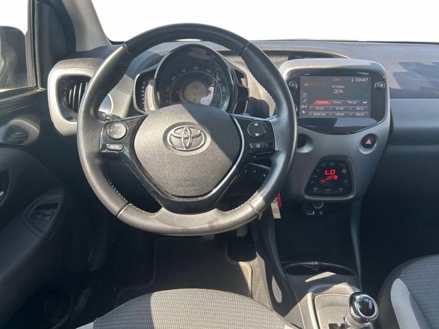 TOYOTA Aygo Connect 1.0 VVT-i 72 CV 5 porte x-play MMT