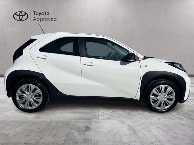 TOYOTA Aygo x 1.0 active 72cv