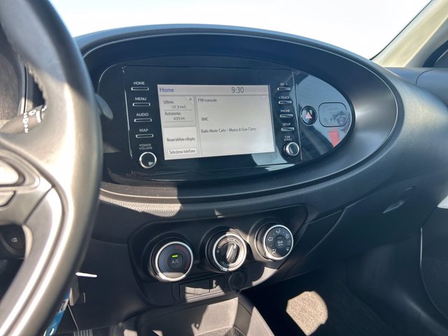 TOYOTA Aygo x 1.0 active 72cv