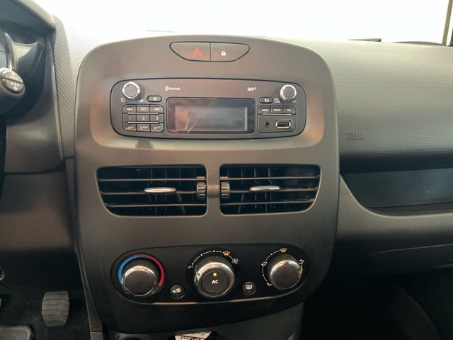 RENAULT Benzina Clio 2012 5p 1.2 Live 75cv