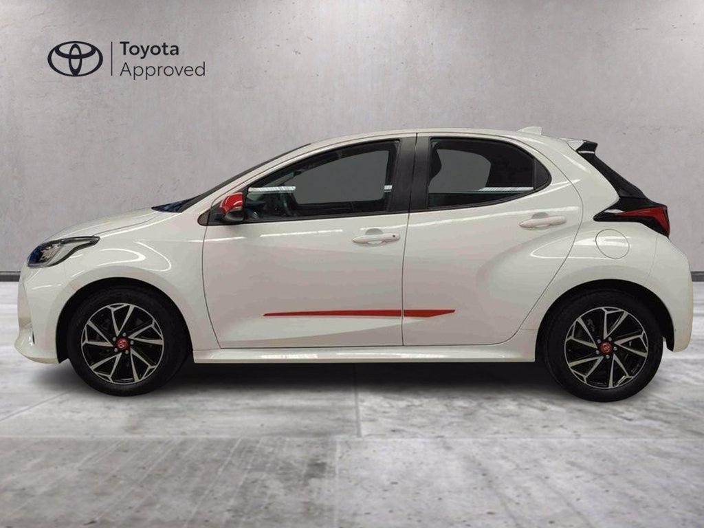 TOYOTA Yaris 1.5 Hybrid 5 porte Business