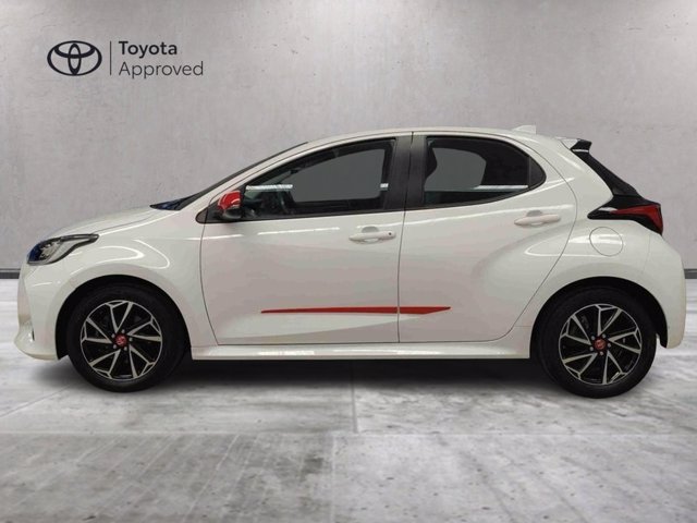 TOYOTA Yaris 1.5 Hybrid 5 porte Business