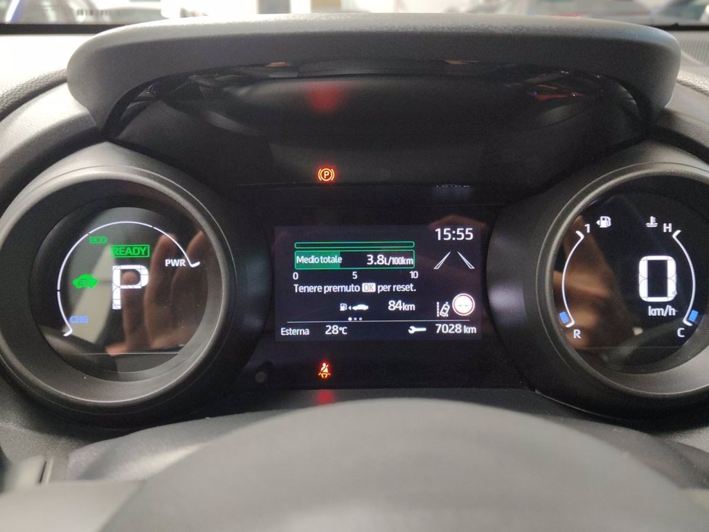 TOYOTA Yaris 1.5 Hybrid 5 porte Business
