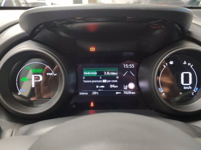 TOYOTA Yaris 1.5 Hybrid 5 porte Business