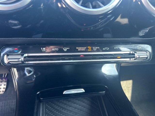 MERCEDES A 180 d amg line premium plus auto