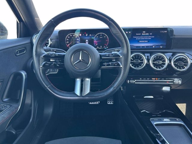 MERCEDES A 180 d amg line premium plus auto