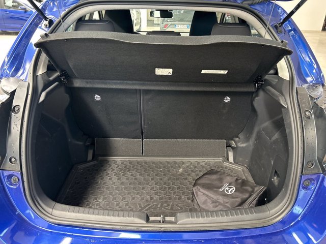 TOYOTA Yaris 1.0 5 porte Active