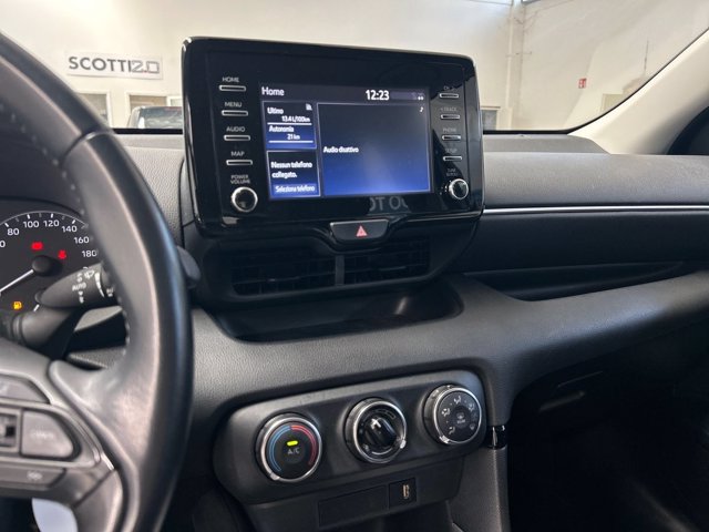 TOYOTA Yaris 1.0 5 porte Active
