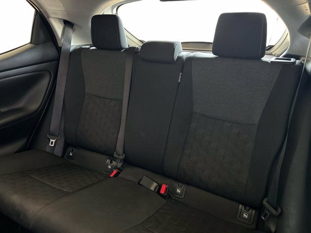 TOYOTA Yaris 1.5h trend