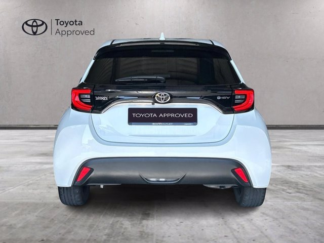 TOYOTA Yaris 1.5h trend