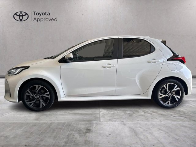 TOYOTA Yaris 1.5h trend