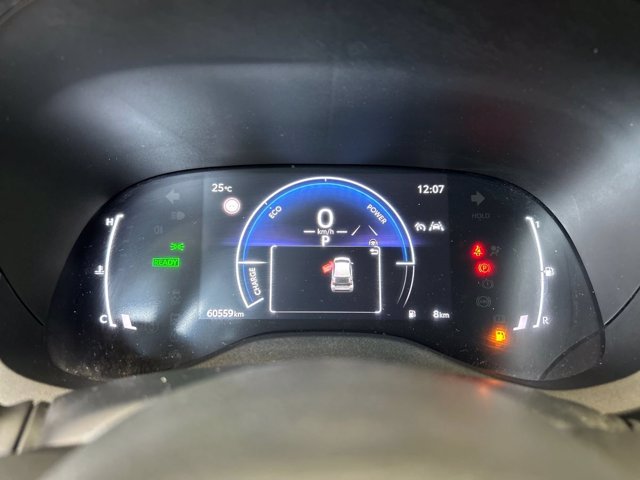TOYOTA Yaris 1.5h trend