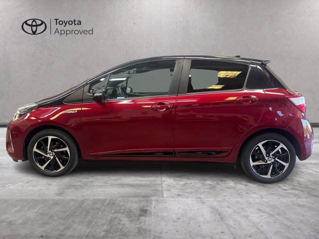 TOYOTA Yaris 1.5 Hybrid 5 porte Trend "Red Edition"