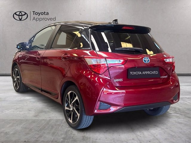 TOYOTA Yaris 1.5 Hybrid 5 porte Trend "Red Edition"