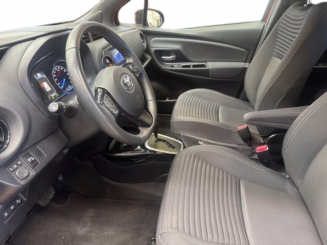 TOYOTA Yaris 1.5 Hybrid 5 porte Trend "Red Edition"