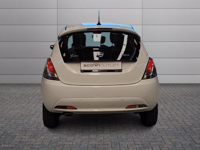 LANCIA Ypsilon 1.0 firefly hybrid gold s&s 70cv