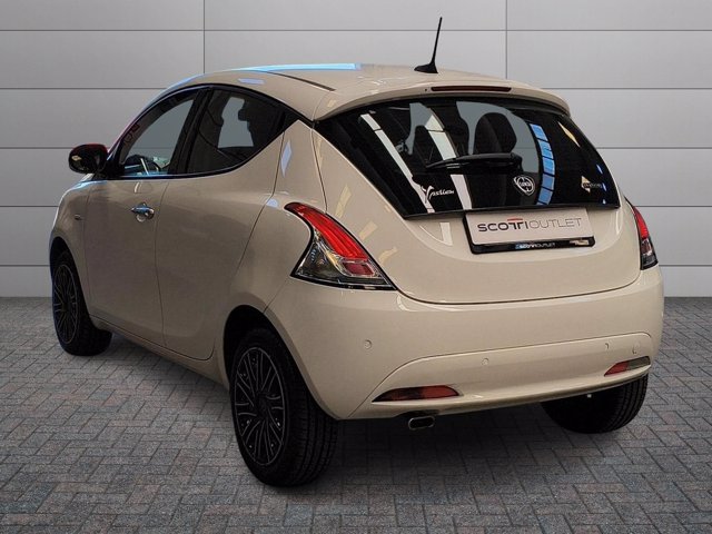 LANCIA Ypsilon 1.0 firefly hybrid gold s&s 70cv