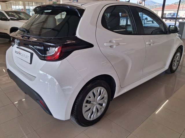 TOYOTA Yaris 1.5 Hybrid 5 porte Active