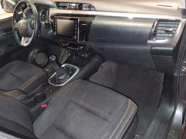 TOYOTA Hilux 2.4 d-4d c&c 4x4 comfort
