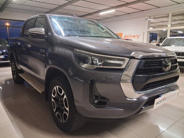 TOYOTA Hilux 2.4 d-4d c&c 4x4 comfort