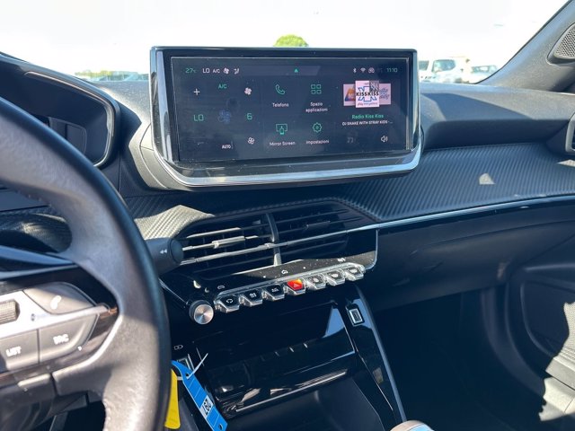 PEUGEOT 2008 PureTech 100 S&S Allure
