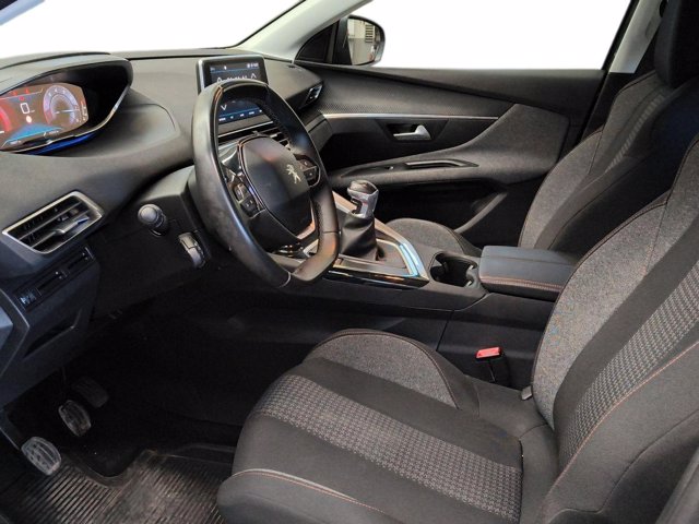 PEUGEOT 3008 PureTech Turbo 130 S&S Allure
