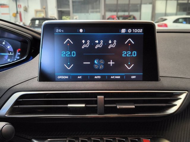 PEUGEOT 3008 PureTech Turbo 130 S&S Allure