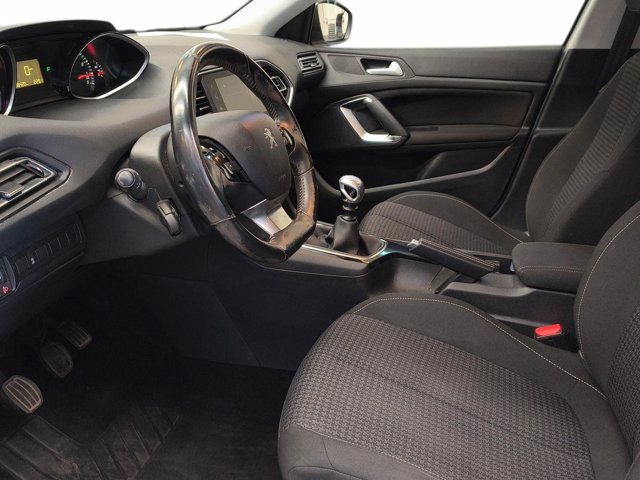 PEUGEOT 308 PureTech Turbo 130 S&S SW Style