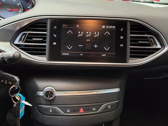 PEUGEOT 308 PureTech Turbo 130 S&S SW Style