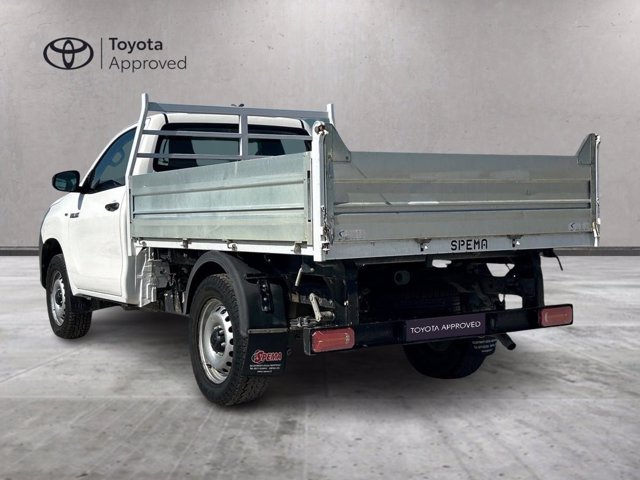 TOYOTA Hilux 2.4 d-4d 4x2 hilux my16
