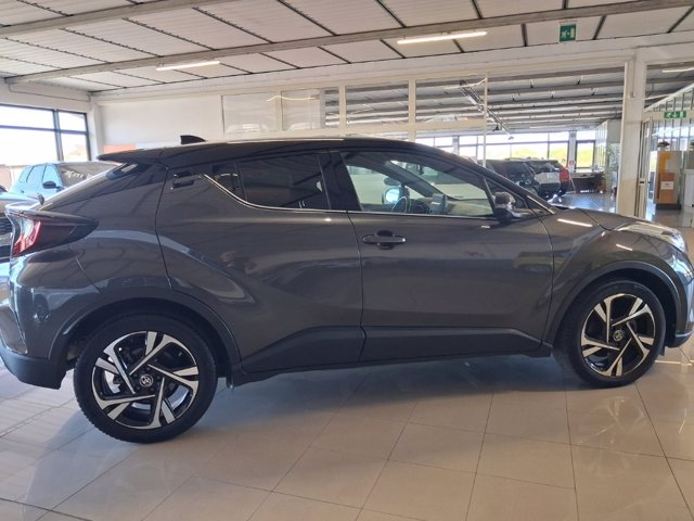 TOYOTA C-HR 2.0 Hybrid E-CVT Trend