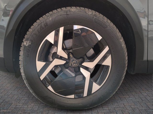 PEUGEOT 2008 54 kwh gt