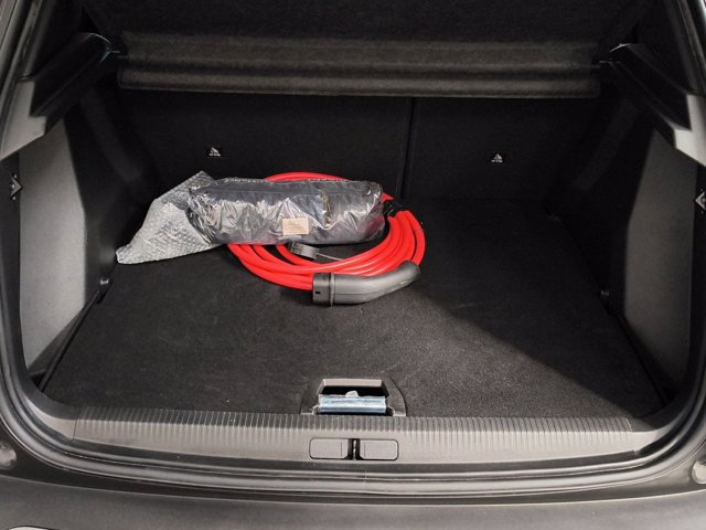 PEUGEOT 2008 54 kwh gt