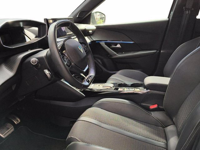 PEUGEOT 2008 54 kwh gt