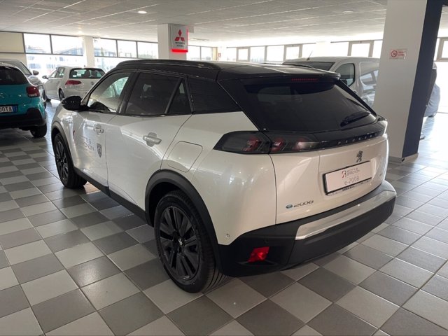 PEUGEOT E-2008 gt pack 100kw