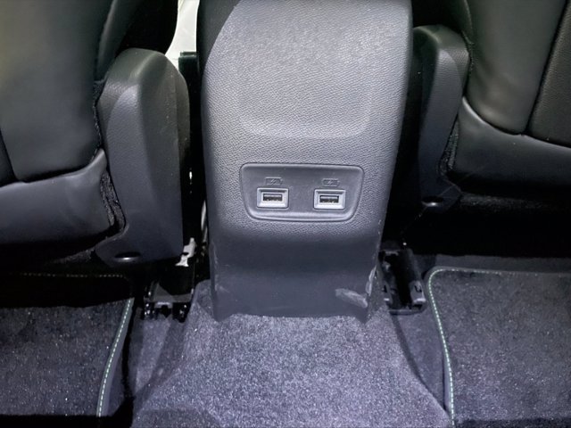 PEUGEOT E-2008 gt pack 100kw