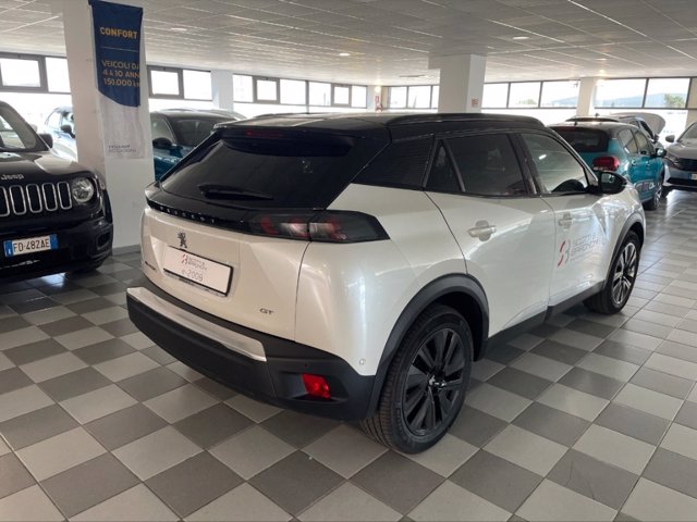 PEUGEOT E-2008 gt pack 100kw