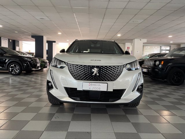 PEUGEOT E-2008 gt pack 100kw