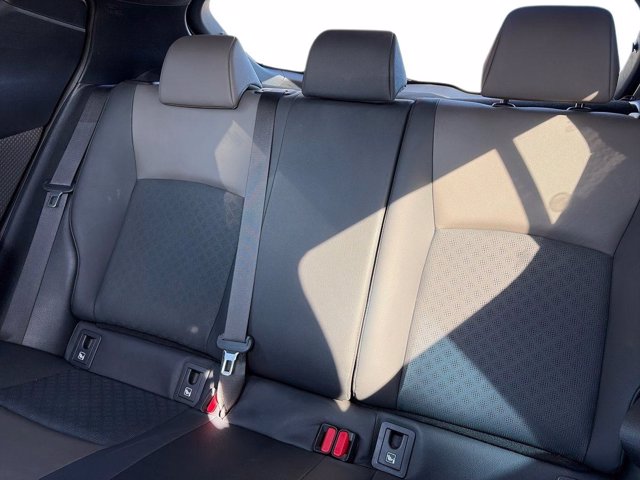 TOYOTA C-hr 1.8h lounge e-cvt