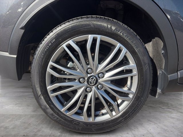 TOYOTA C-hr 1.8h lounge e-cvt