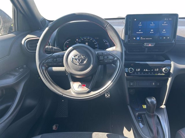 TOYOTA Yaris Cross 1.5 Hybrid 5p. E-CVT GR SPORT