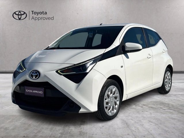 TOYOTA Aygo 5p 1.0 x-business 72cv