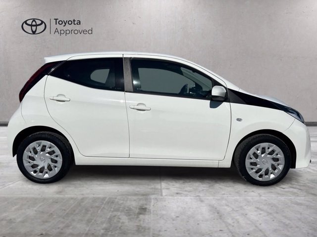TOYOTA Aygo 5p 1.0 x-business 72cv