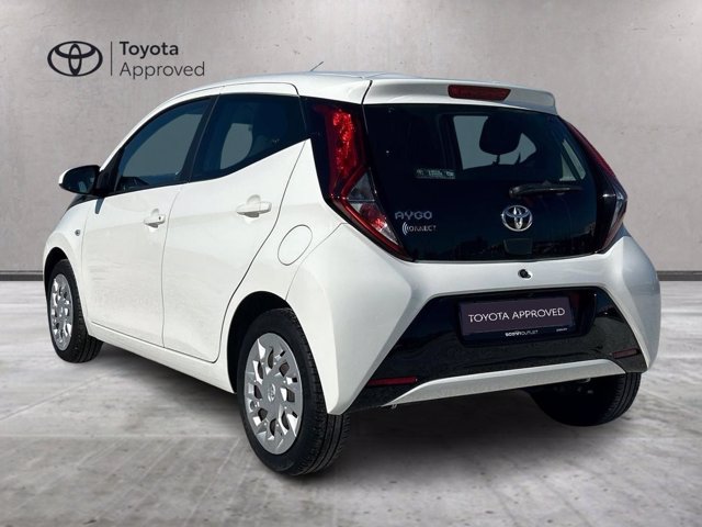 TOYOTA Aygo 5p 1.0 x-business 72cv