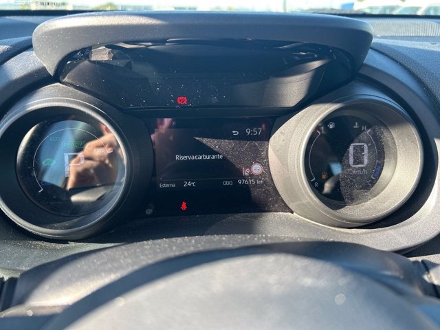 TOYOTA Yaris 1.5 Hybrid 5 porte Trend