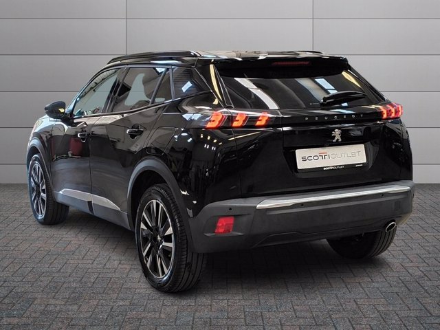PEUGEOT 2008 BlueHDi 130 S&S EAT8 GT